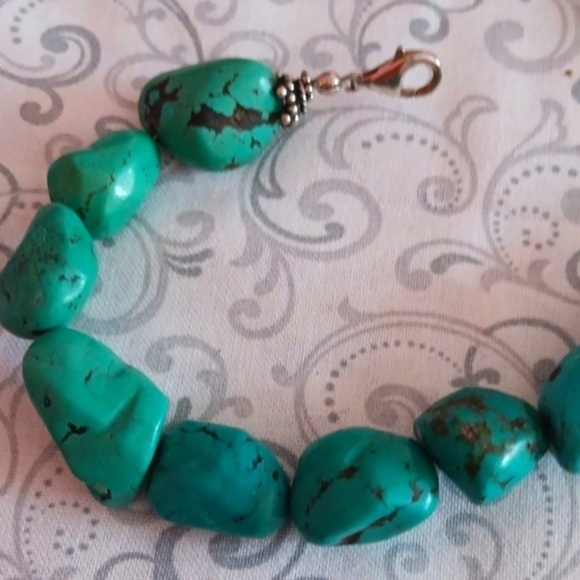 Turquoise Beaded Bracelet - Picture 2 of 4